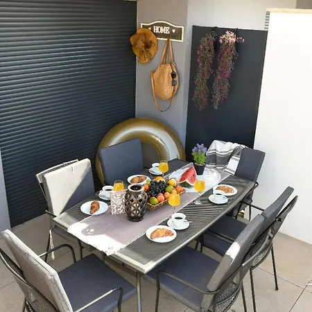 Cozy Sunflower * Trogir